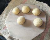 A picture of step 6 of Sattu parantha with bharta.