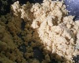 A picture of step 3 of Besan Sooji Halwa.