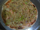 ચીઝ કોબી ઓનીયન પીઝા (Cheese Kobi Onion Pizza Recipe In Gujarati)