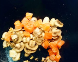 Foto del paso 3 de la receta: Pasta con salmón, tomate y bebida vegetal de coco