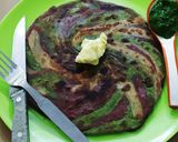 A picture of step 5 of Tricolour Paratha.