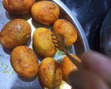 अंडा करी एकदम झणझणीत (anda curry recipe in marathi) रेसिपी स्टेप 7 फोटो