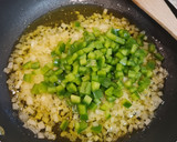 Foto del paso 2 de la receta: Arroz con salchichas