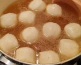 รูปขั้นตอนการทำที่ 2 ของ ก๋วยเตี๋ยวหมูสับลูกชิ้นปลา ต้มยำมะนาวสด