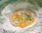 Foto del paso 1 de la receta: Medialunas sin gluten con premezcla Pureza para panes y pizzas