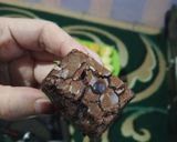 Foto langkah ke 5 dari resep Fudgy Brownies Chocolatos Kopi (Oven tangkring).