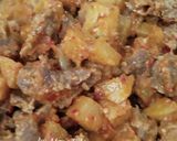 Foto langkah ke 4 dari resep Sambal Kentang Goreng & Cincang Daging Kambing.