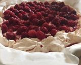 Une image de l'étape 5 de Pavlova framboise.