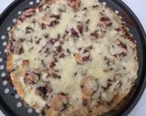 A picture of step 5 of Family Pizza Crispy Base with Chorizo Sausage & Beef mince 😍🍕.
