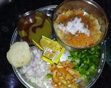 A picture of step 1 of Pavbhaji masala bread sandwich pizza.