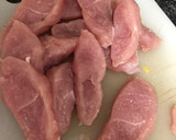 Foto del paso 1 de la receta: Guiso de alubias con espinacas y solomillo de pavo (versión rápida)