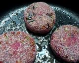 A picture of step 6 of Beetroot cutlets.