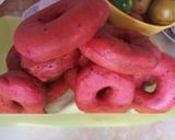 Foto langkah ke 4 dari resep Donat buah naga. lembut.