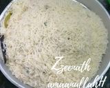 A picture of step 1 of Hyderabadi Kachchi Aqhni Chicken Dum Biryani.