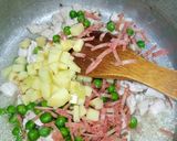 A picture of step 6 of Mix Macaronies.