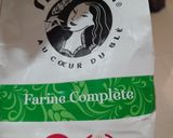 صورة لخطوة 2 من وصفة مادلان صحي بفرينة القمح الكامل 🌾🇩🇿بذوق الشوكولا الغني🍫