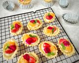 Foto langkah ke 6 dari resep Pie Buah Dengan Vla Bekery.