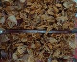 Foto langkah ke 4 dari resep Bawang goreng gurih dan tahan lama.