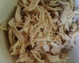 Foto langkah ke 1 dari resep 16. Ayam suwir kemangi.