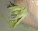 รูปขั้นตอนการทำที่ 1 ของ แซนวิชสลัดทูน่าแตงกวา (Tuna and Cucumber Salad Sandwich)