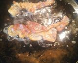 A picture of step 3 of Harvesting Bacon Drippings.