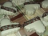 قلوب الشكولاطة البيضاء والسوداء