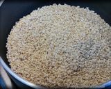 Foto del passaggio 2 della ricetta Risotto al Gorgonzola con Cipolle di Breme e Miele