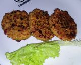 A picture of step 9 of Chicken burger petties.