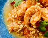 A picture of step 3 of Tomato Prawns with tofu egg stir-fry.