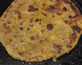 A picture of step 1 of Chana daal paratha.