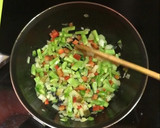 Foto del paso 4 de la receta: Gambas con verduras 🍤