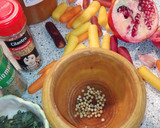 Foto del paso 1 de la receta: Ensalada multicolor de zanahorias al horno glaseadas con miel
