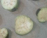صورة لخطوة 1 من وصفة باذنجان محشي في الفرن 🍆🍅🧀