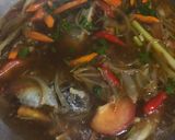 Gambar langkah 5 resipi Tom Yam Ikan Bawal.