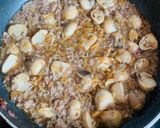 Hình bước làm 2 của món Cháo sườn hạt sen nấm 🍲