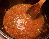 Foto del paso 5 de la receta Cazuela de atún rojo fresco, con fideos negros y patatas