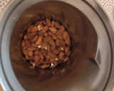 Foto del paso 2 de la receta: Crema de almendras en Thermomix sin azúcar