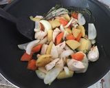 รูปขั้นตอนการทำที่ 4 ของ Chicken thyme white sause