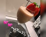 صورة لخطوة 3 من وصفة كوكتيل الفريز والموز 😍