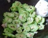 A picture of step 2 of Crispy Bitter gourd rings.
