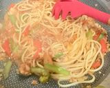 Gambar langkah 5 resipi 👩‍🍳Spaghetti Goreng Daging Cincang.
