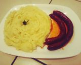 Une image de l'étape 5 de Purée de pommes de terre aromatisée,merguez au boeuf.