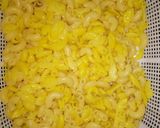 A picture of step 2 of Beef macronies special for kids.