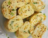 Hình bước làm 5 của món Trứng cuộn
