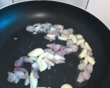 Foto langkah ke 2 dari resep Tumis Kerang Saus Tiram.