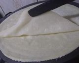 A picture of step 3 of Homemade samosa/roll patti.