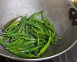 चिल्ली फ्राई (chilli fry recipe in Hindi) रेसिपी चरण 2 फोटो