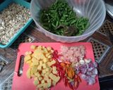 Foto langkah ke 1 dari resep Tumis buncis kentang.