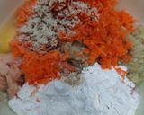 Foto langkah ke 4 dari resep Nugget Crumble Ayam Wortel.