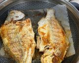 Hình bước làm 2 của món Cá Móm Chiên